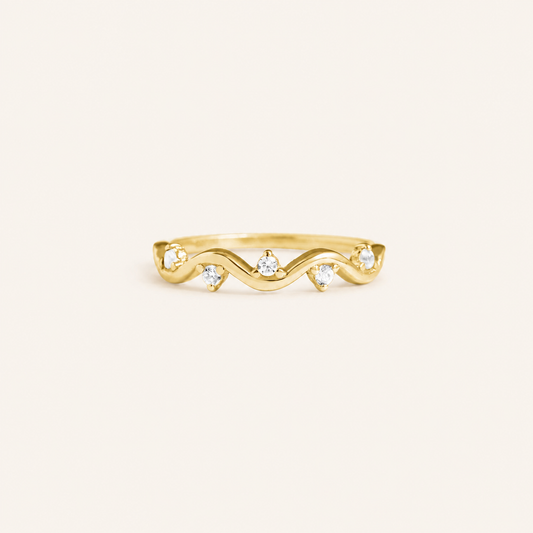 She Moves Through It All — Wave Ring for Mom